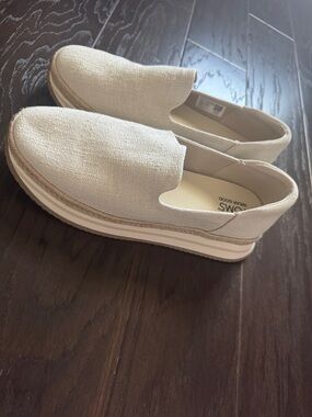 Toms Cream Slip-On Platform Espadrille